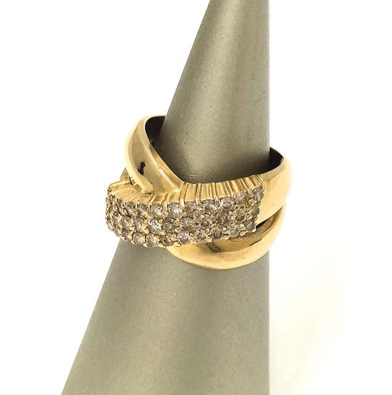 ※スタンドは付属しません