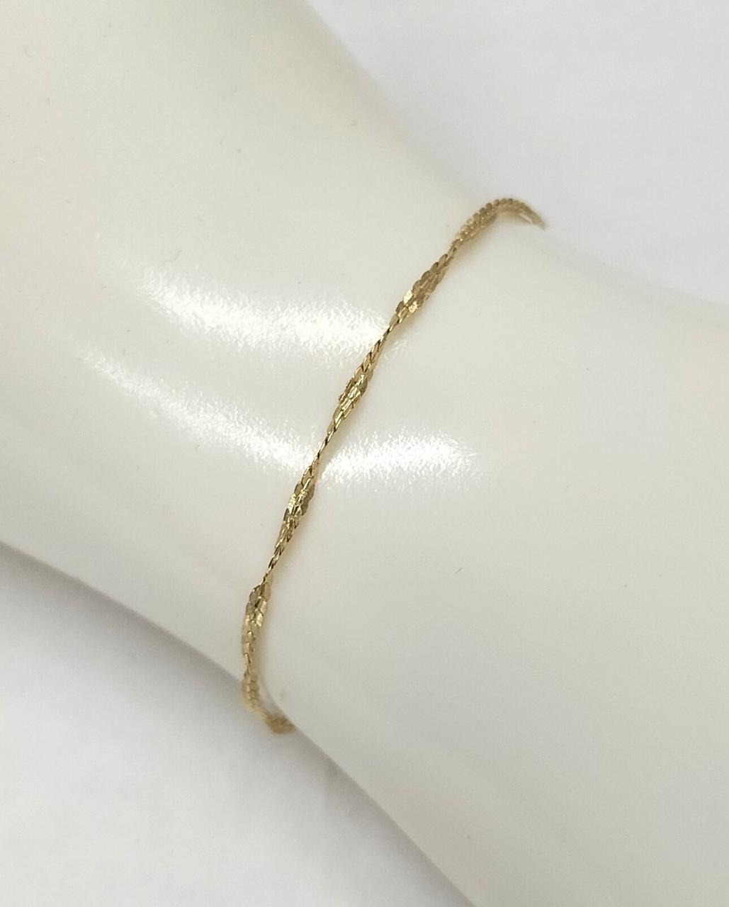 ※スタンドは付属しません