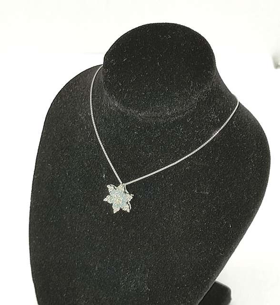 ※スタンドは付属しません