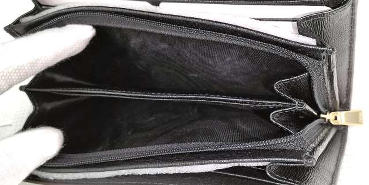 小銭入れ内側に白い汚れ