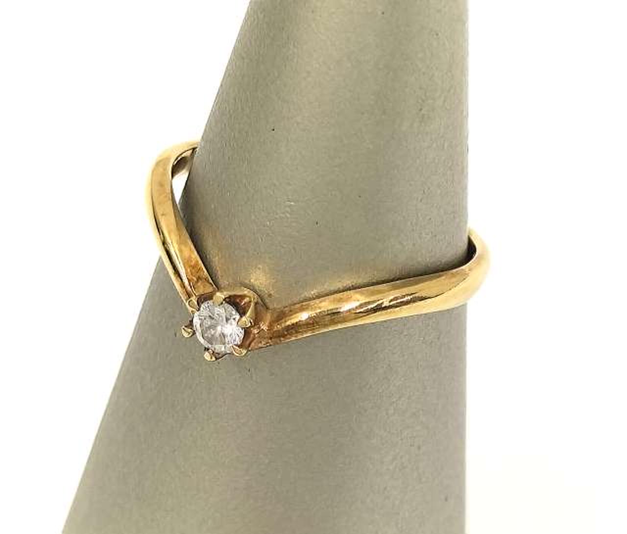 ※スタンドは付属しません