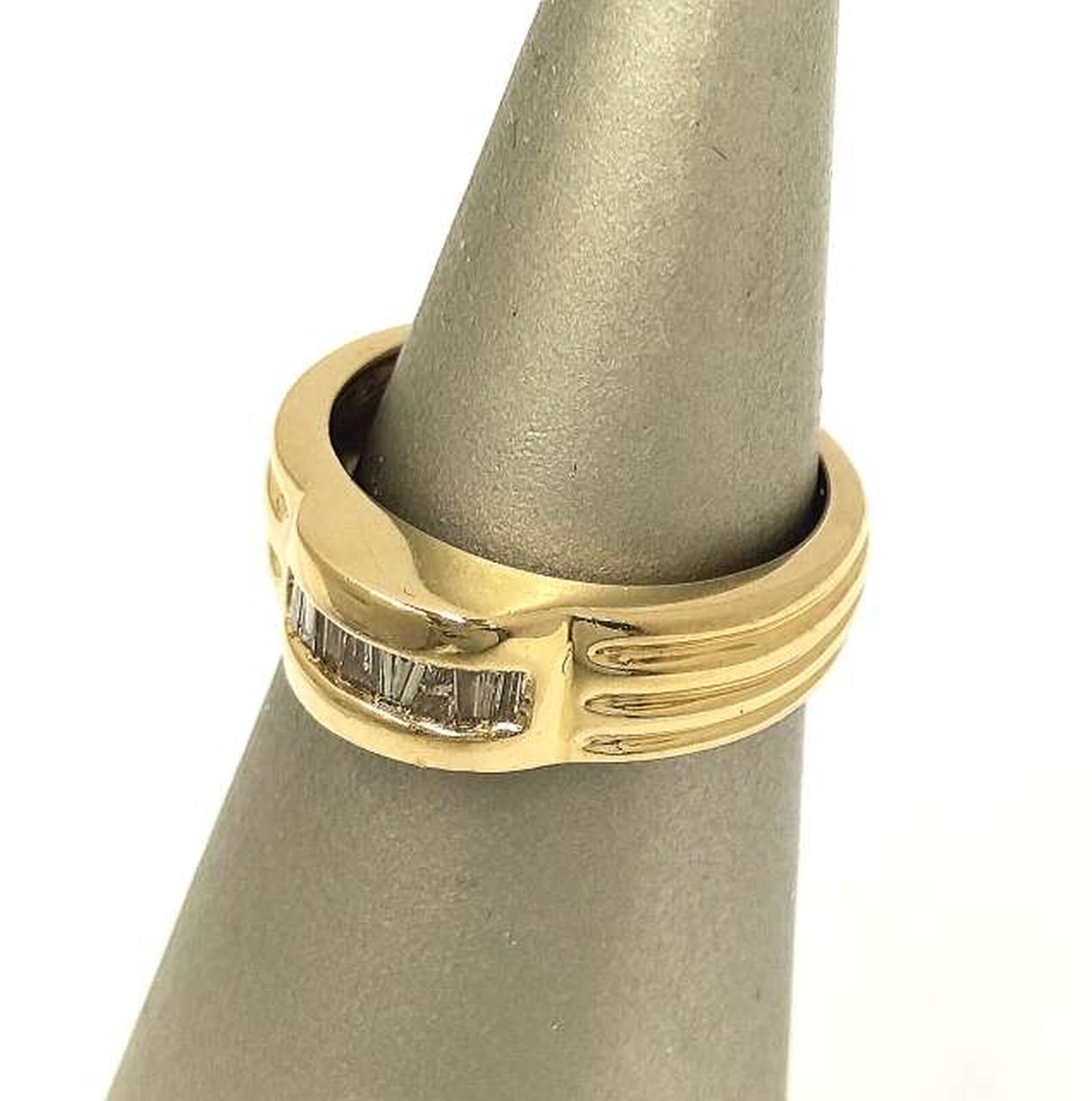 ※スタンドは付属しません