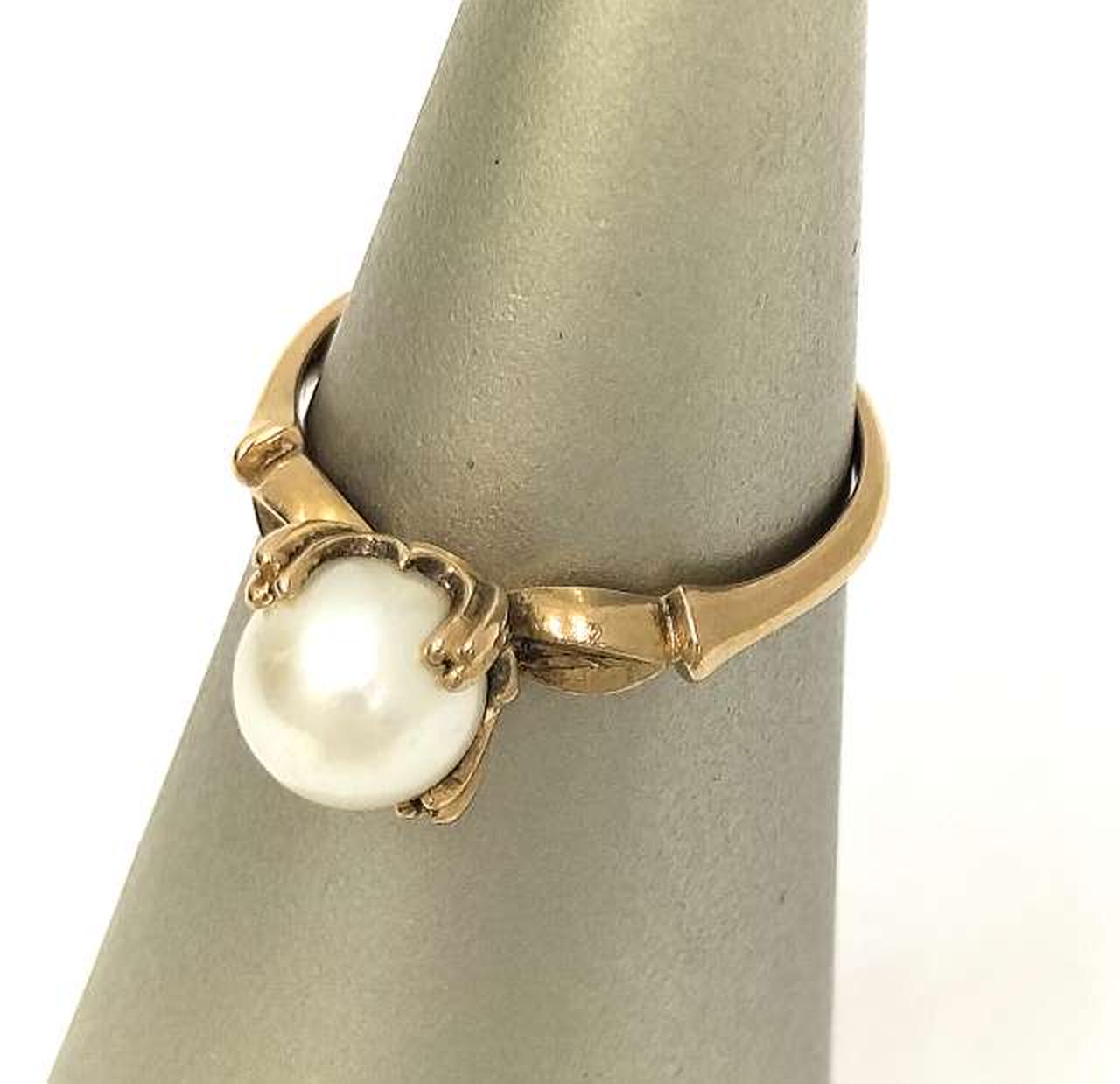 ※スタンドは付属しません