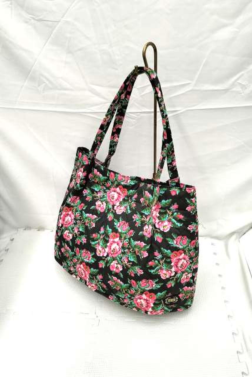 ※スタンドは付属しません