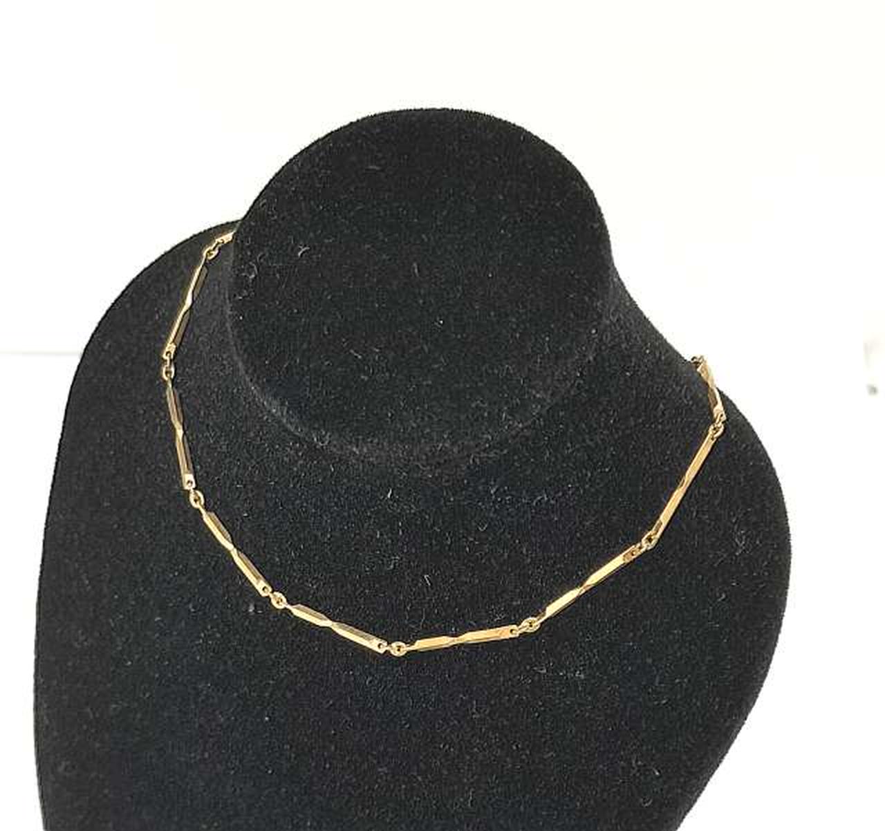 ※スタンドは付属しません