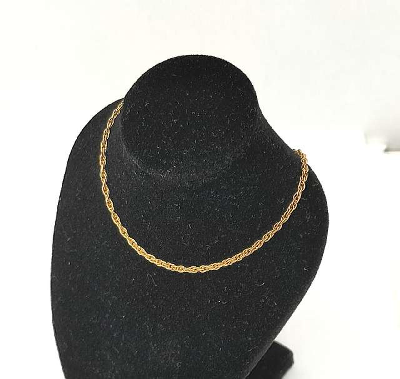 ※スタンドは付属しません