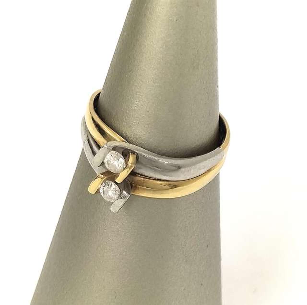 ※スタンドは付属しません