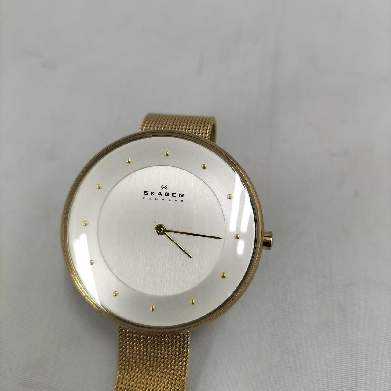 フェイスに細かいキズ有ります