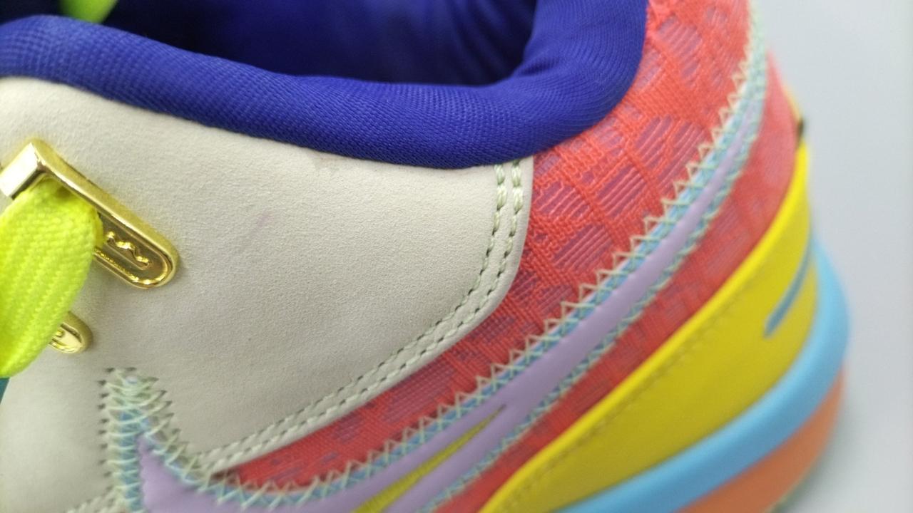 少しシミ有ります