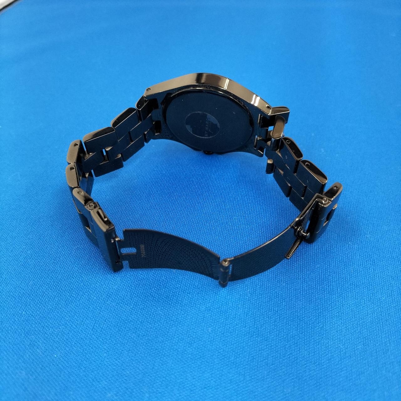 ベルトのコマはありません