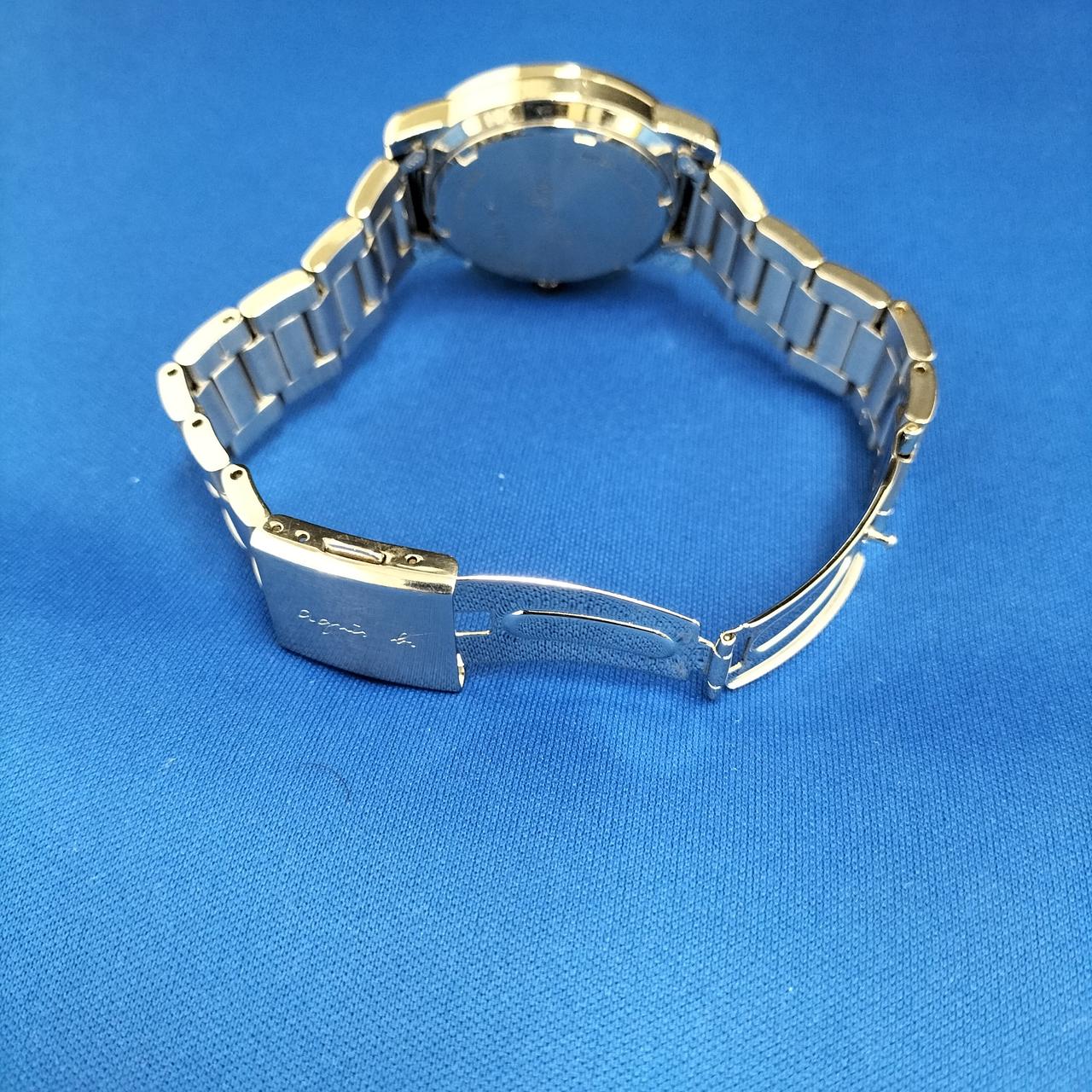 細かいキズが全体的に有ります。コマ欠品