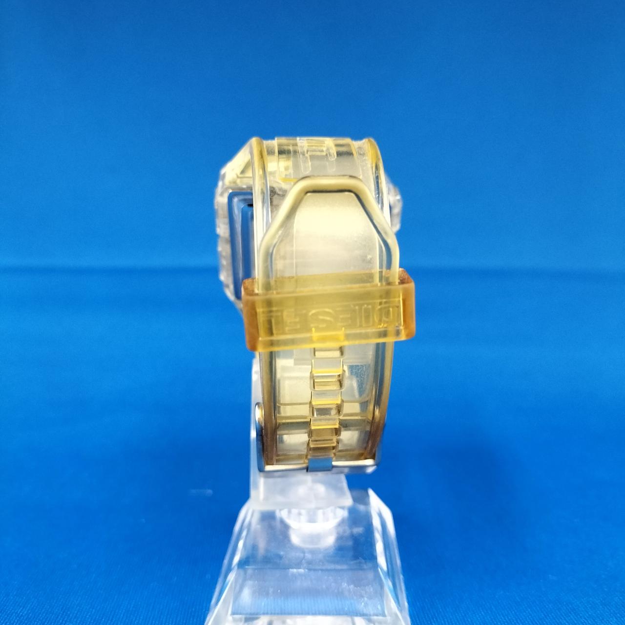 ベルト変色有ります