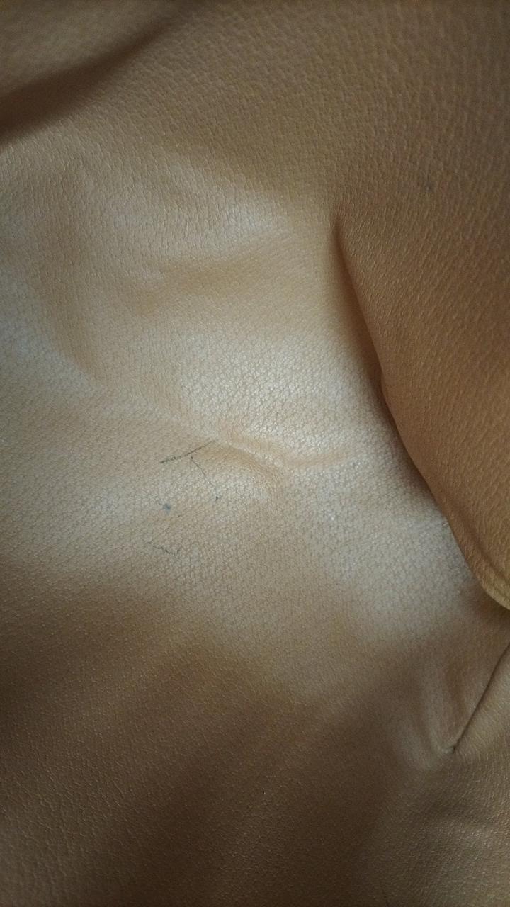 ペン跡あります