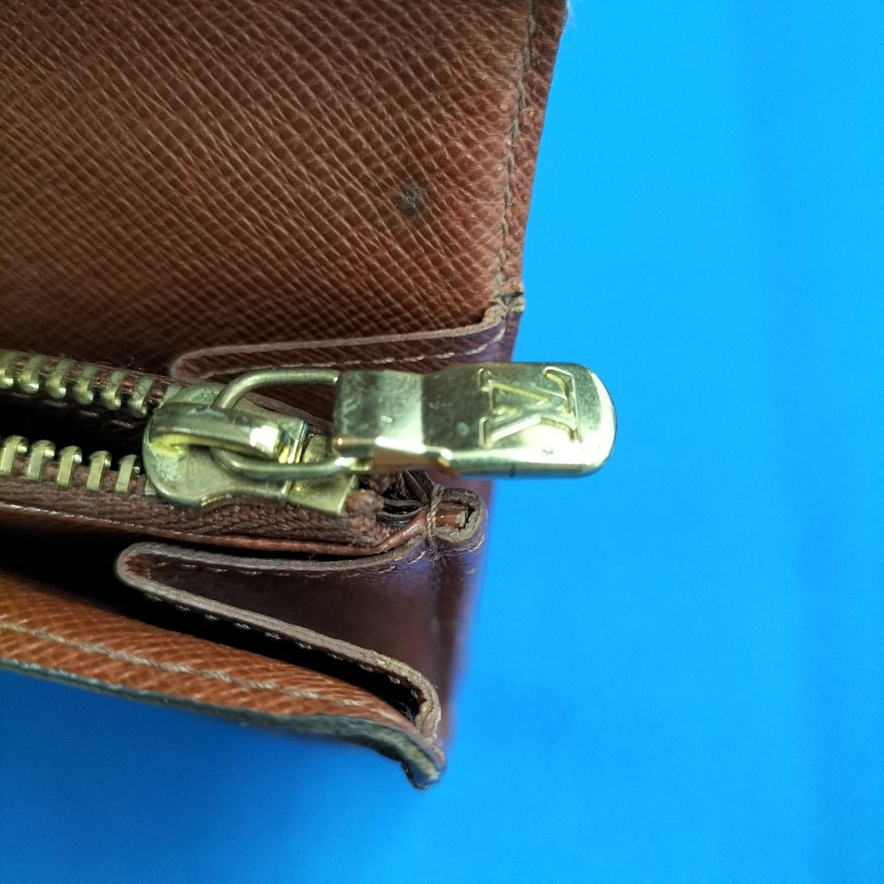 金具にキズ、変色有ります