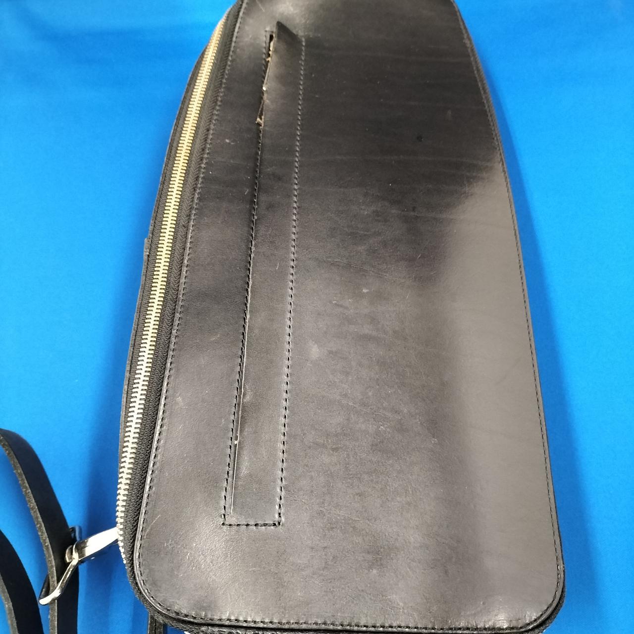 全体的に細かいキズやシワ、汚れ有ります