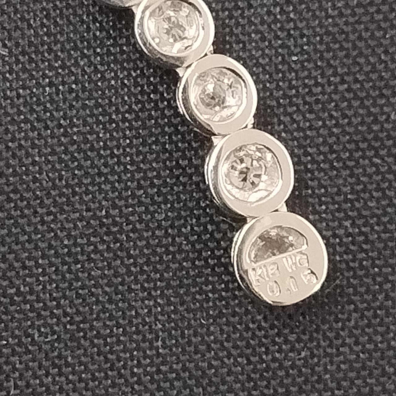 K18 WG 
0.15と刻印