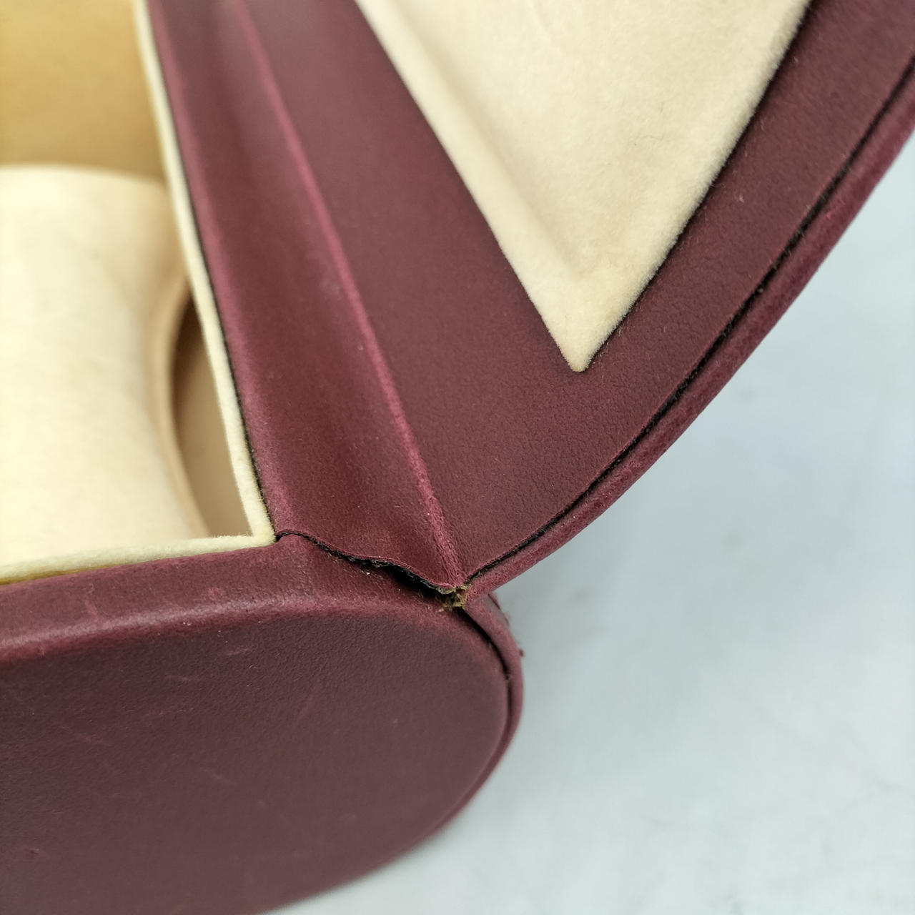 剥がれている部分があります