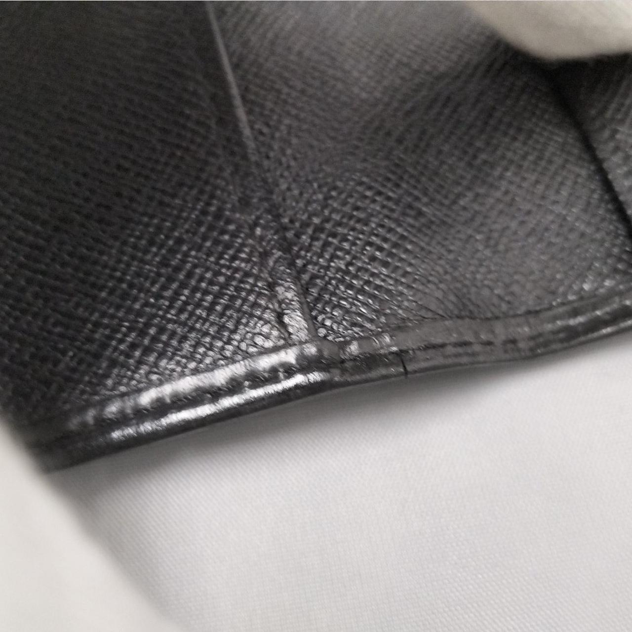 縁に少し割れ有ります