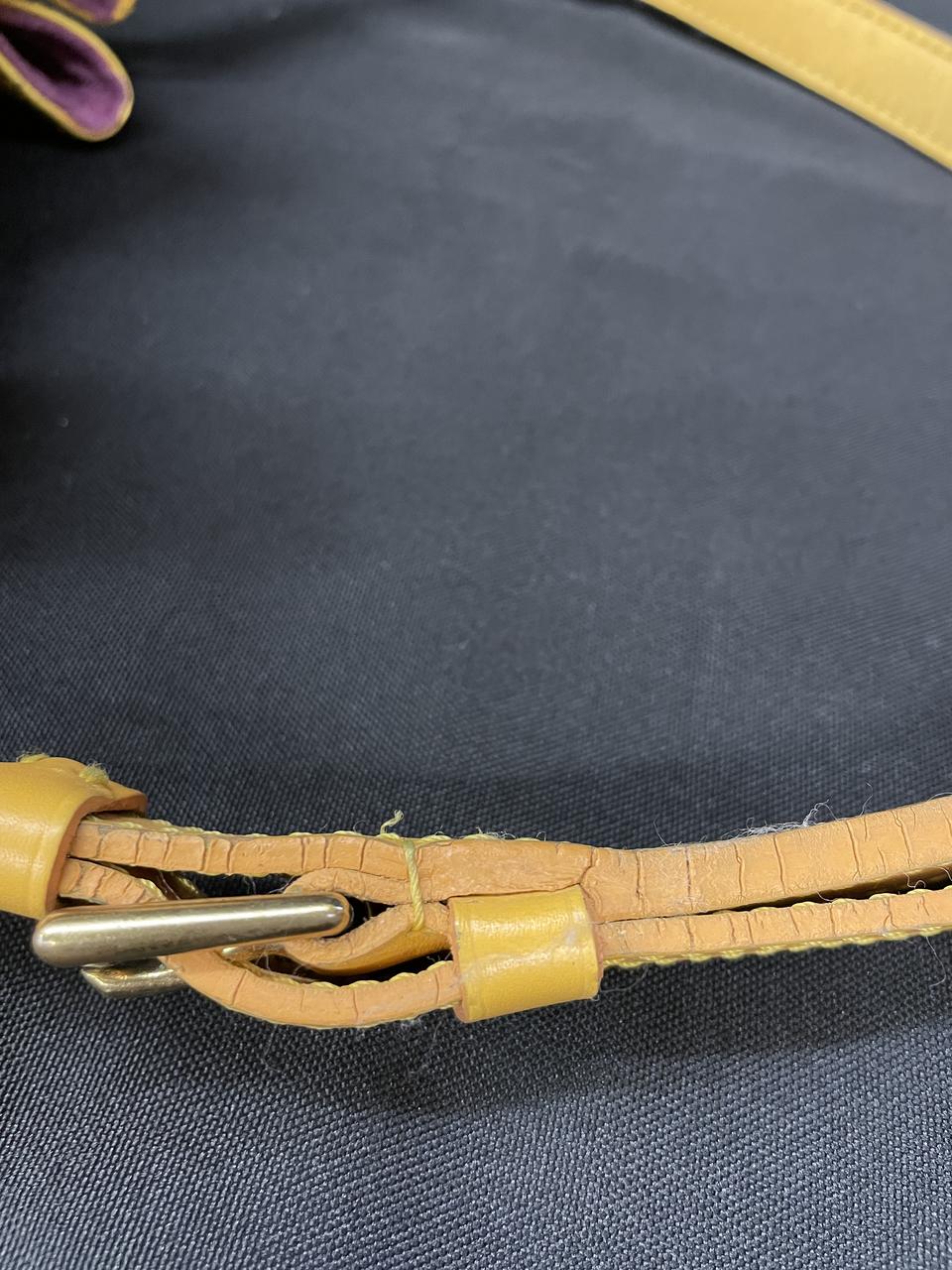 割れ、剥がれ有り