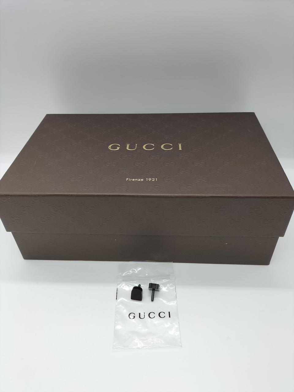 ヒールの替え付属しています