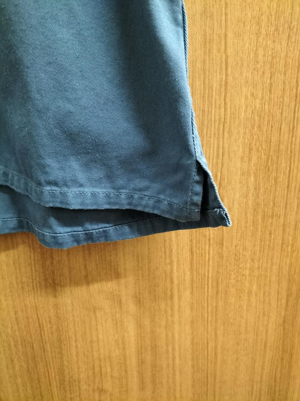 裾　切込みあり