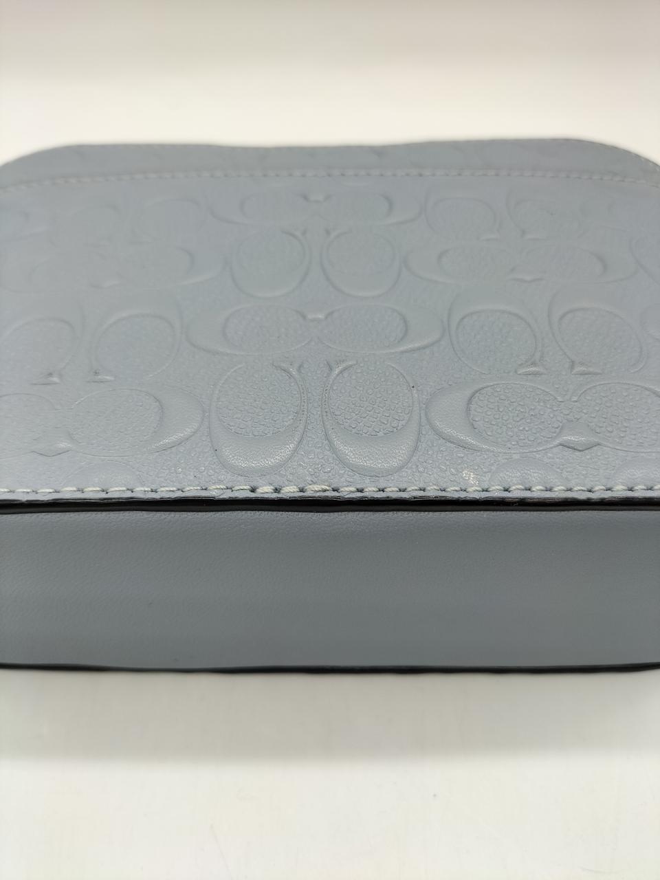 下の部分よく見ると汚れあります