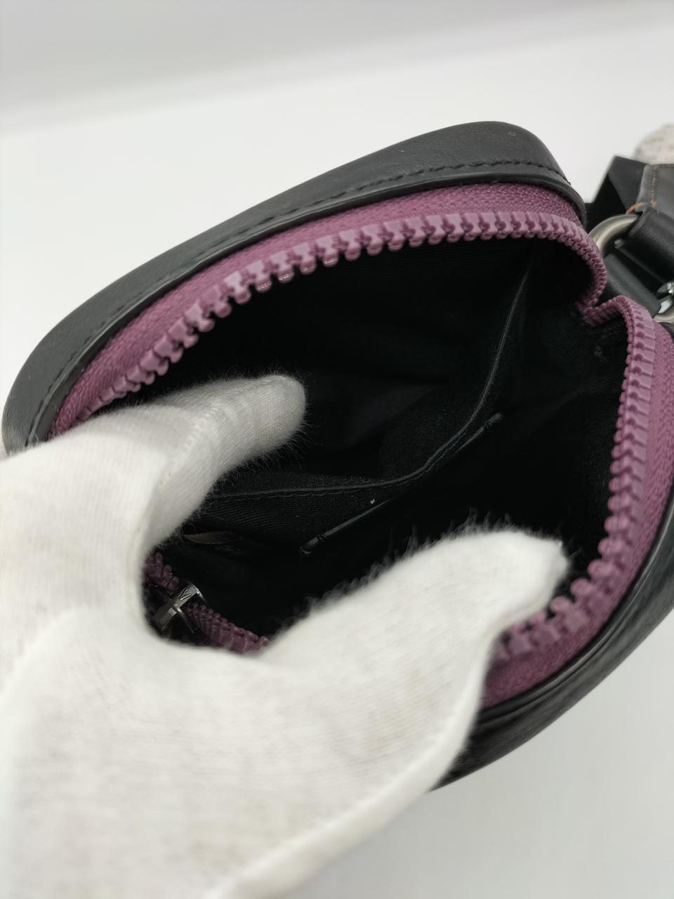 中に１箇所ポケット付き