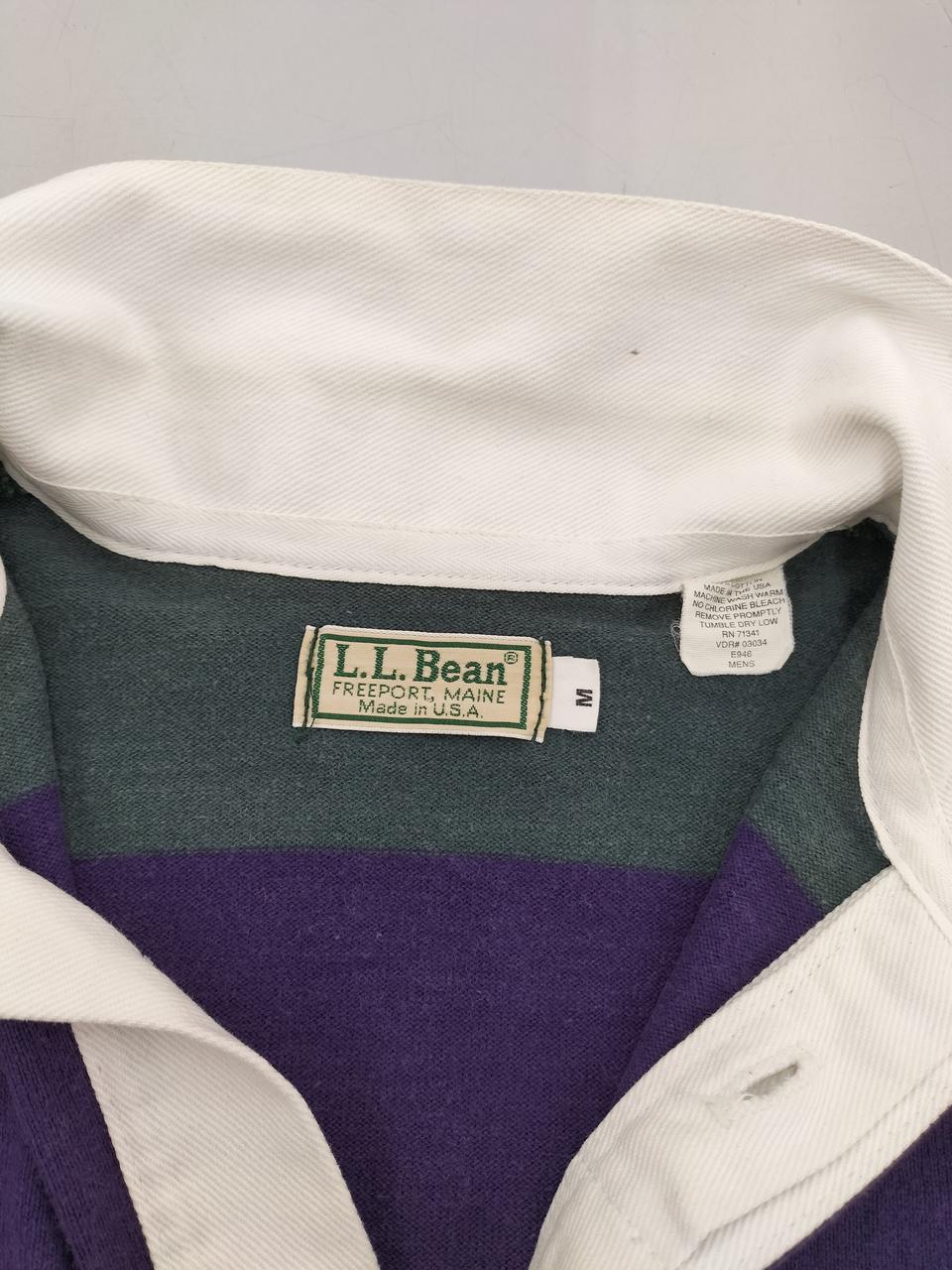 襟に汚れあります。