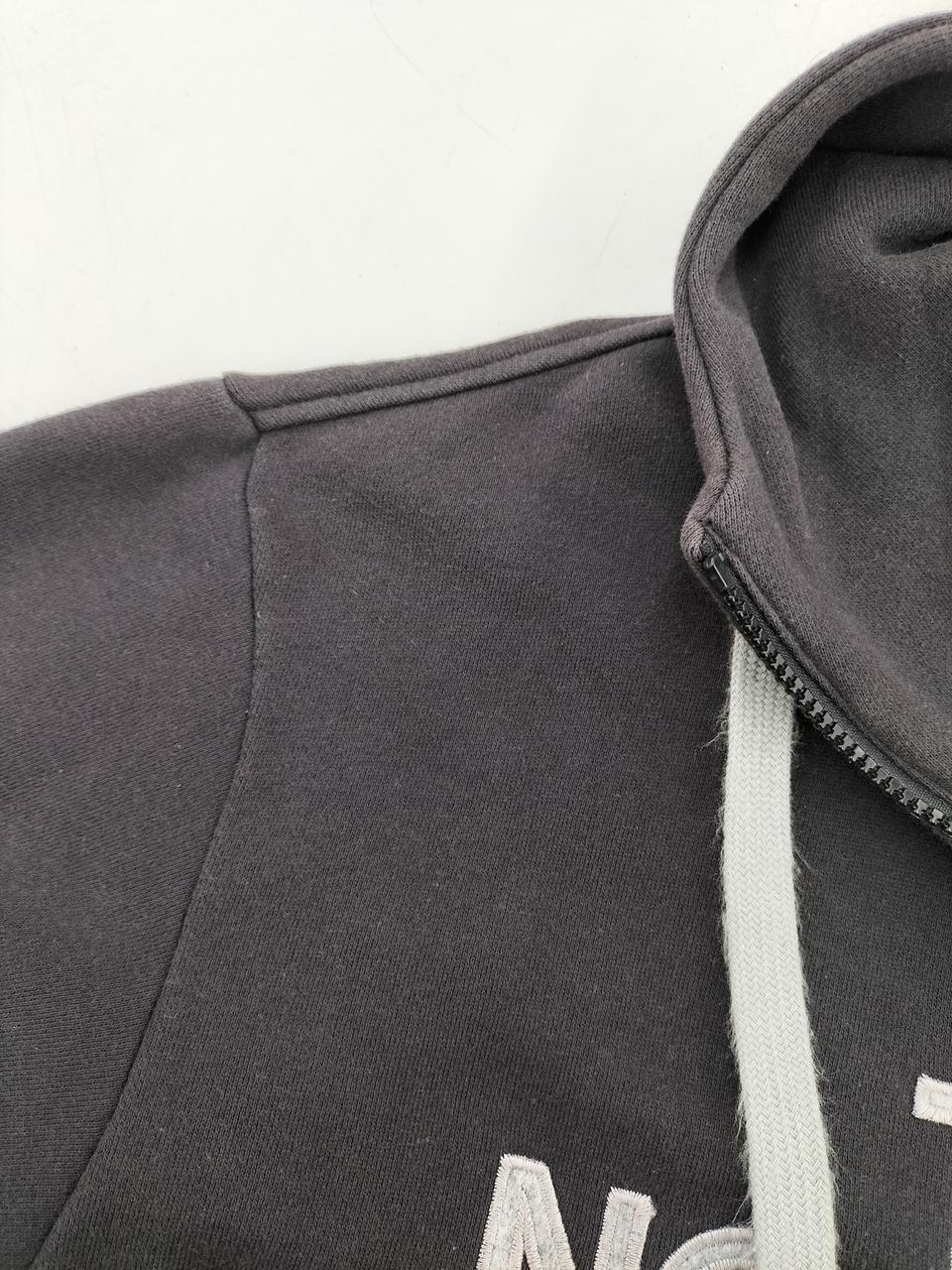 色あせあります。