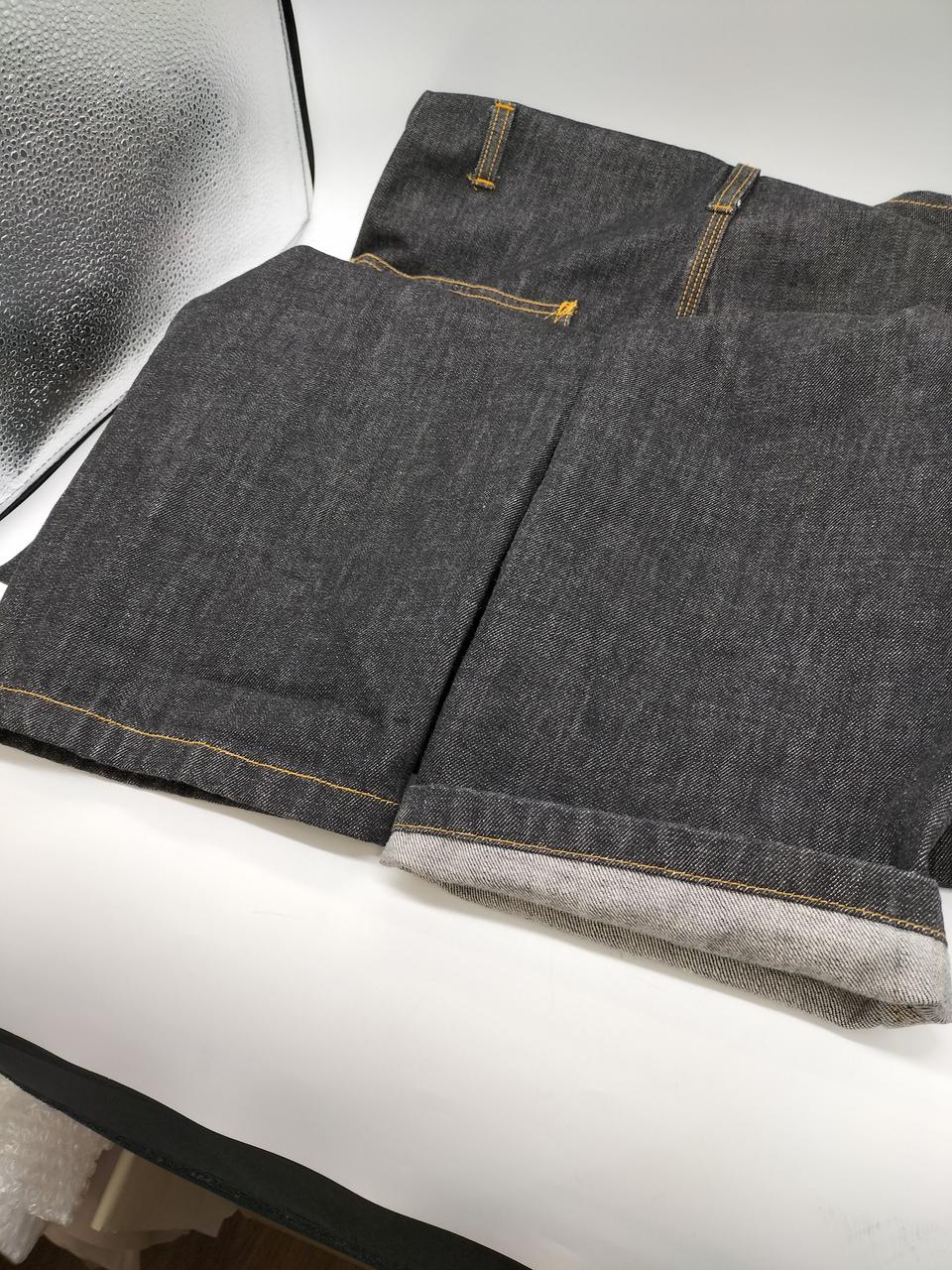 裾は擦れありません