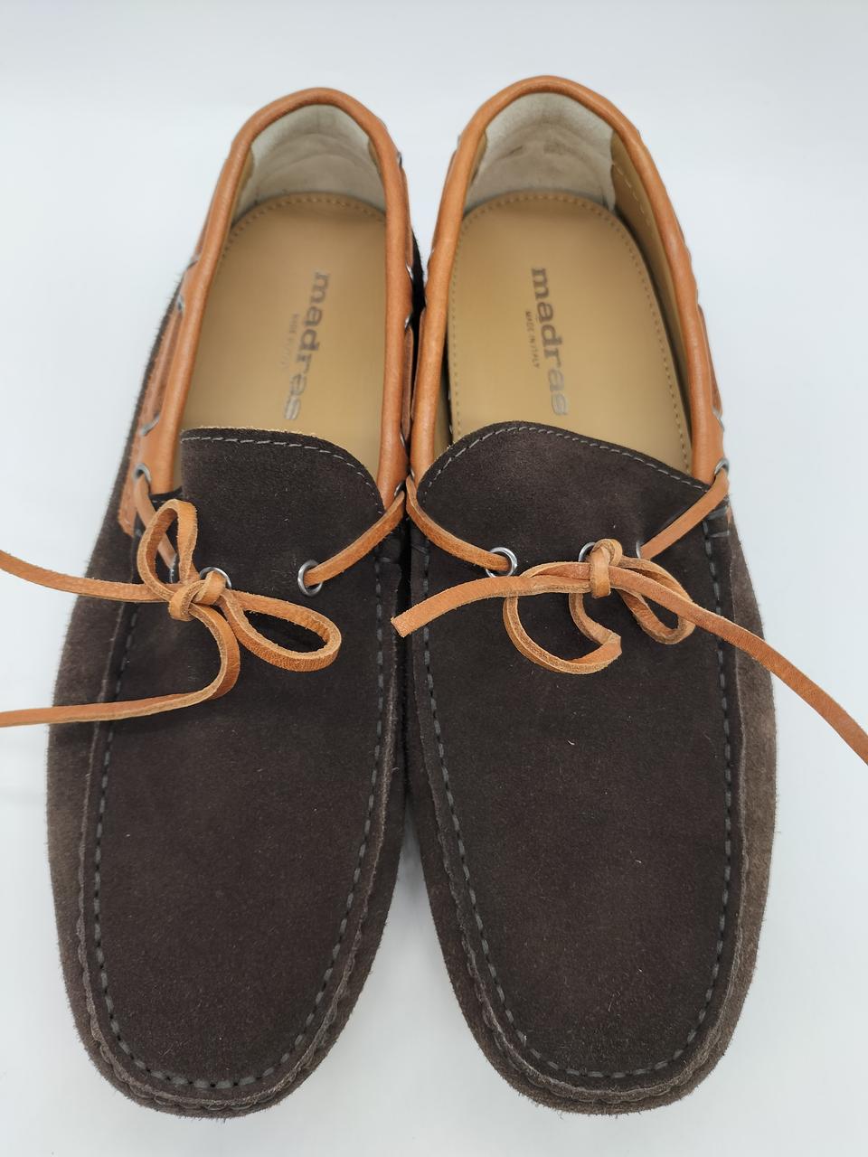 紐にクセがついてます