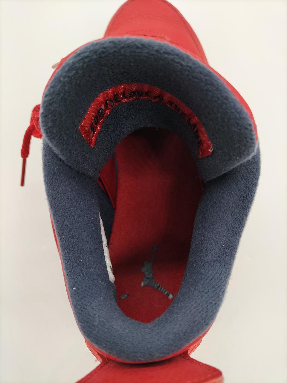 中のジョーダンマークに剥がれあります