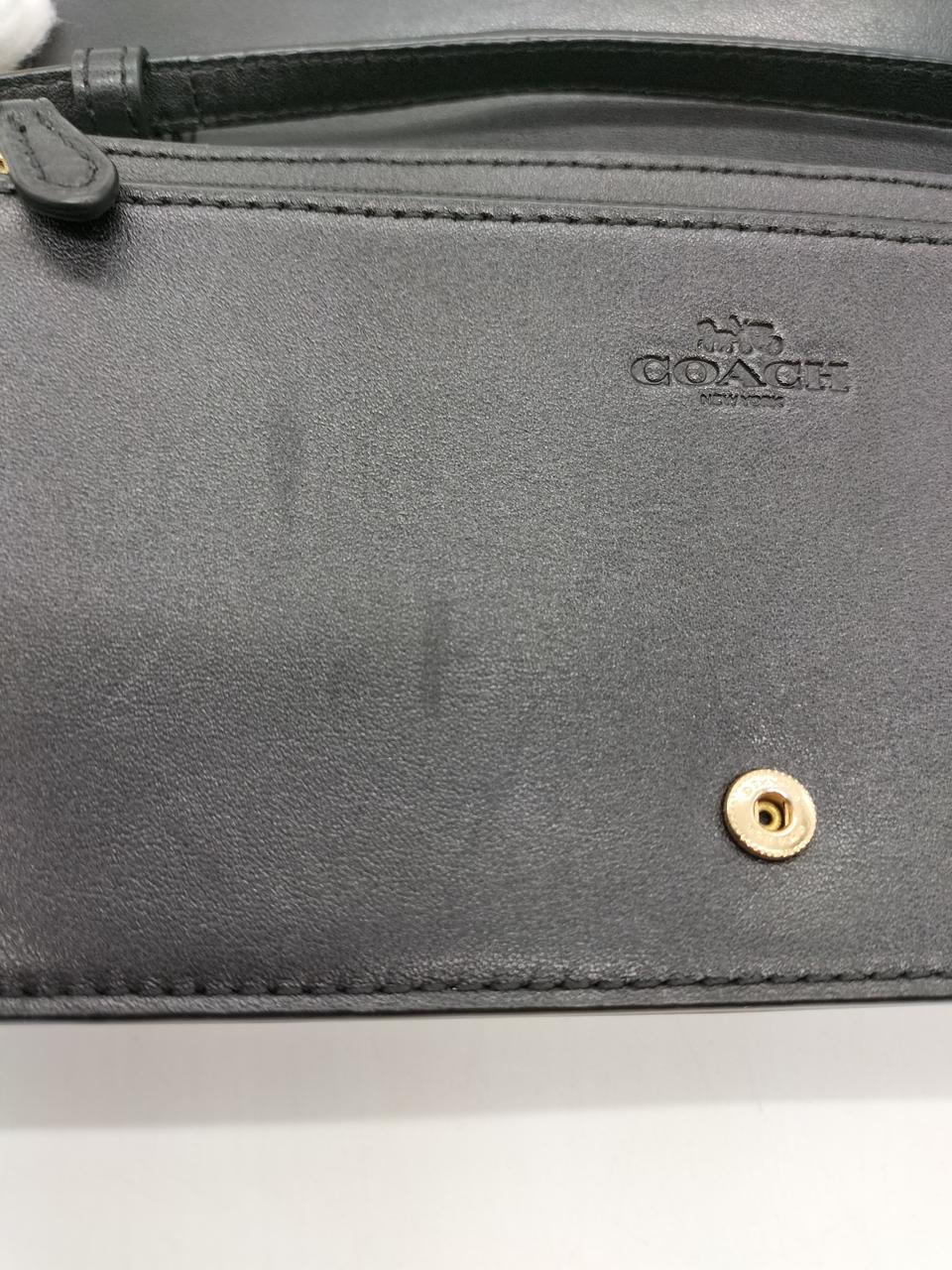 引っ掻きキズあり