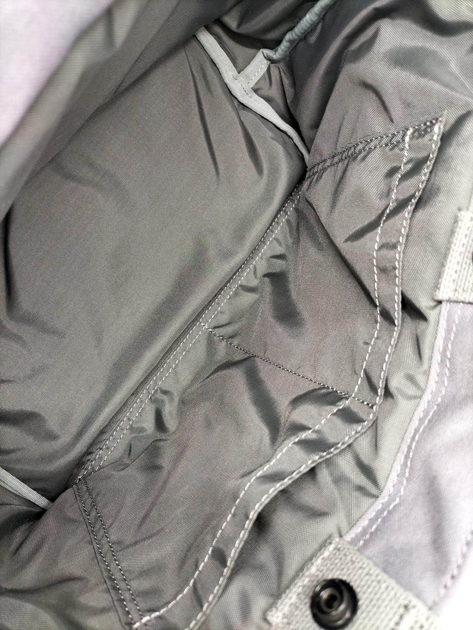 内ポケット２箇所