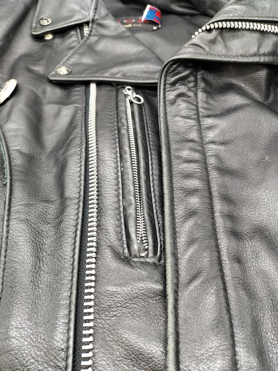 ファスナーポケット×1