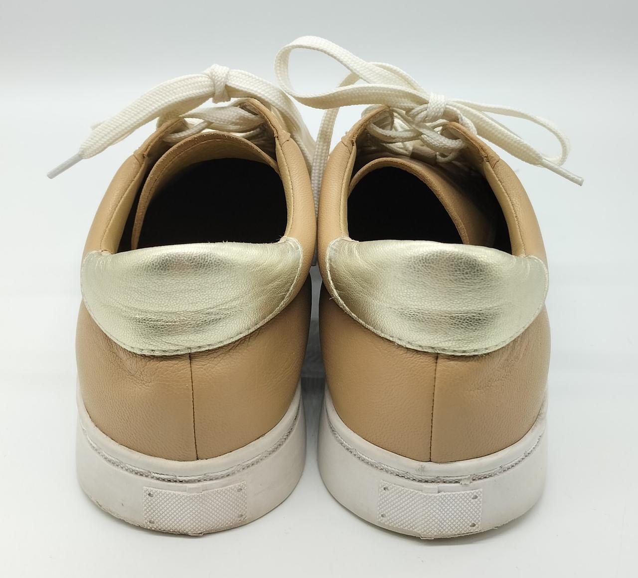 ソール全体的に使用感あります