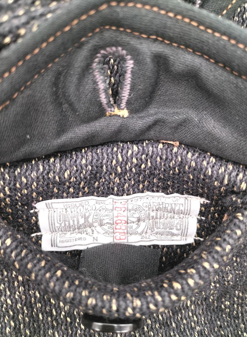 左胸ポケット内部にユニオンチケットあり