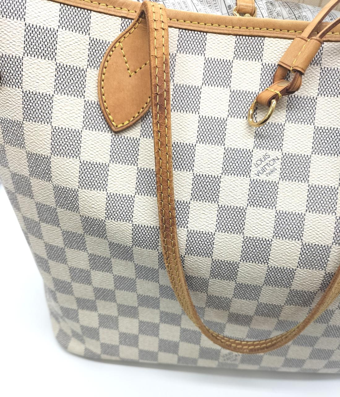 持ち手にシミ汚れあります