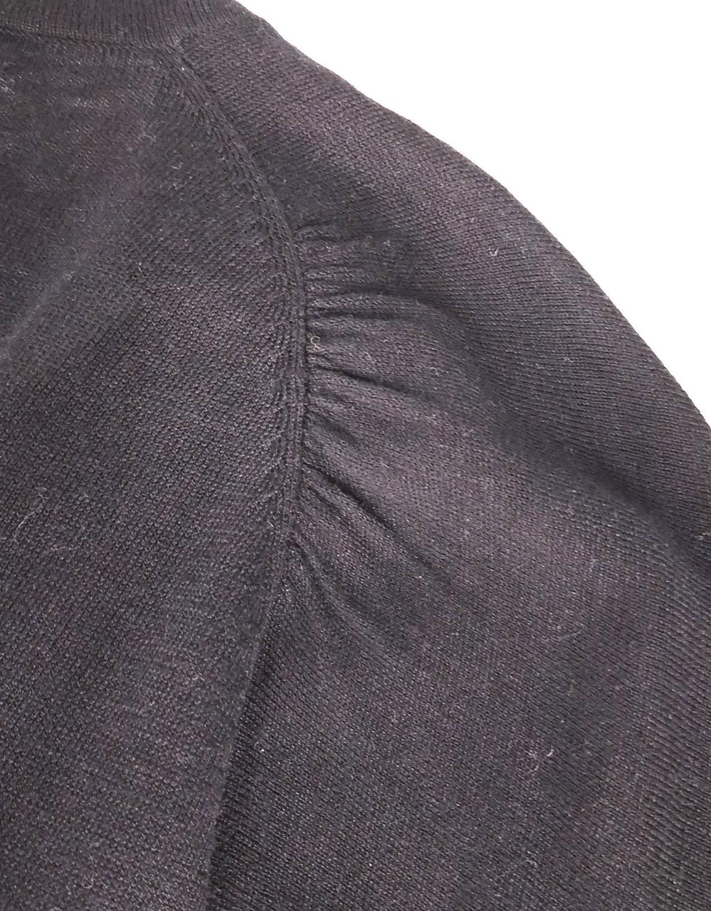 袖後ろにギャザーあり