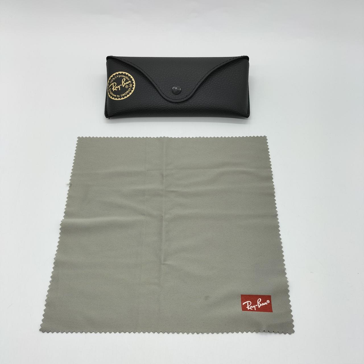 クロスに汚れあります。