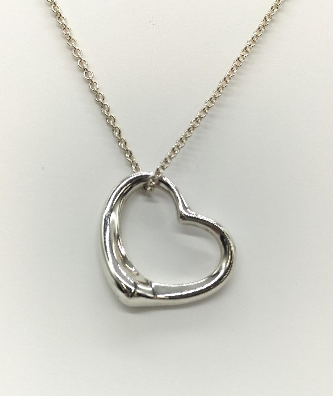 トップ大きさ2.2cm×1.8cm