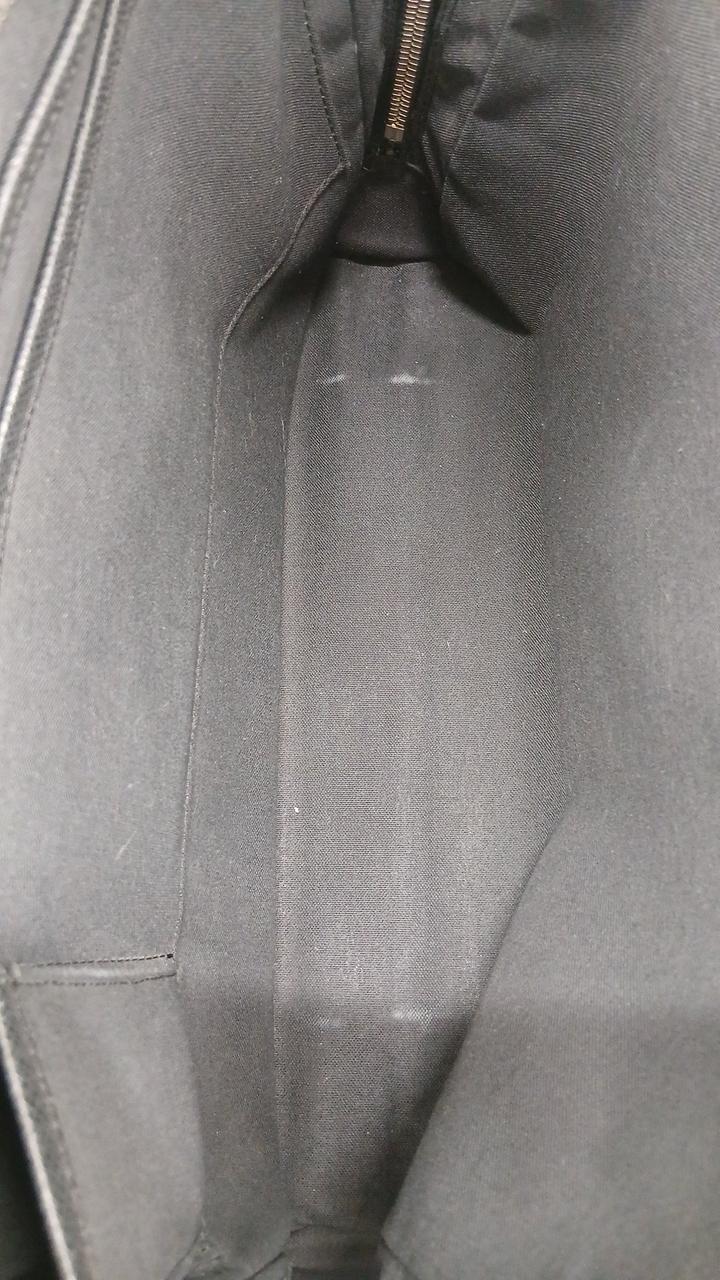 バッグ内の底