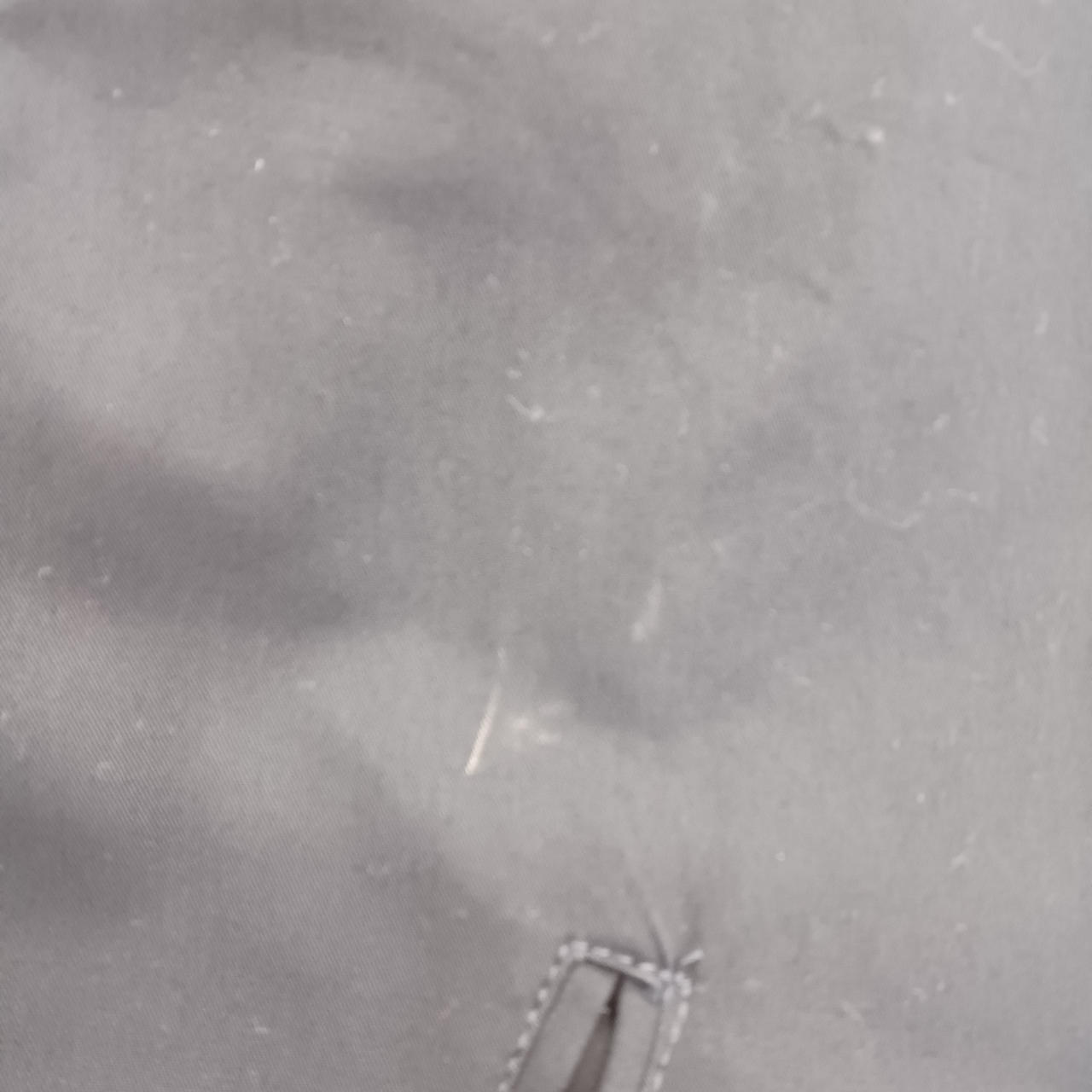 やや汚れあり。