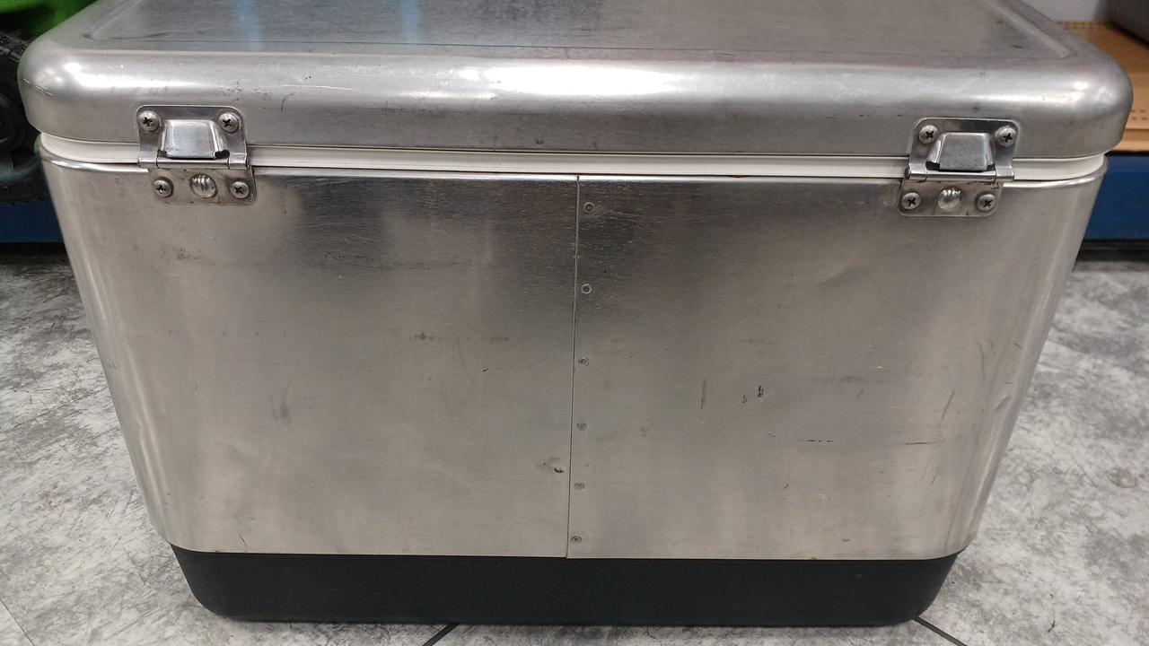 Coleman - 【Mokkun】Coleman242A 整備済み コールマン(COLEMAN)|クーラーボックス|HARDOFFオフモール