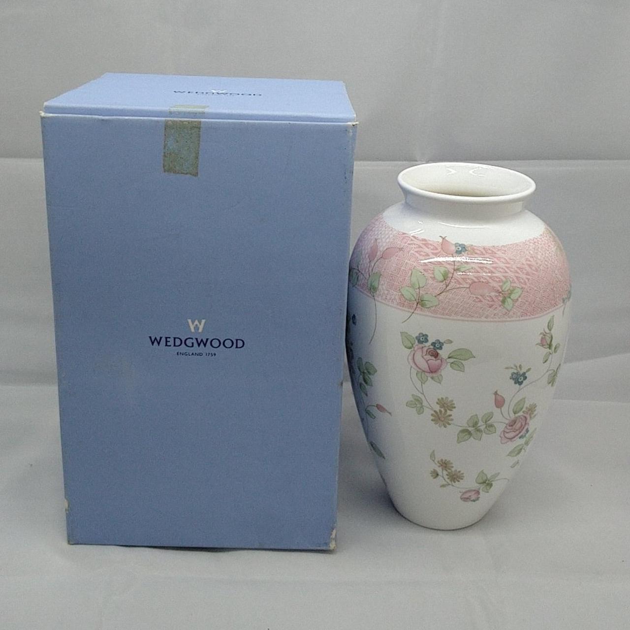 ウエッジウッド　花瓶 美品】ウェッジウッド ワイルドストロベリー 花瓶 一輪挿し