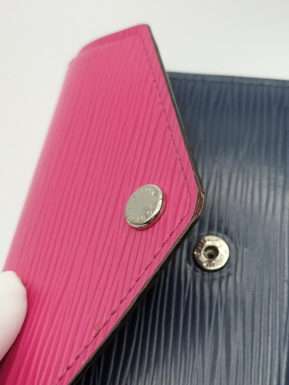 ピンクの先の部分少し削れています。