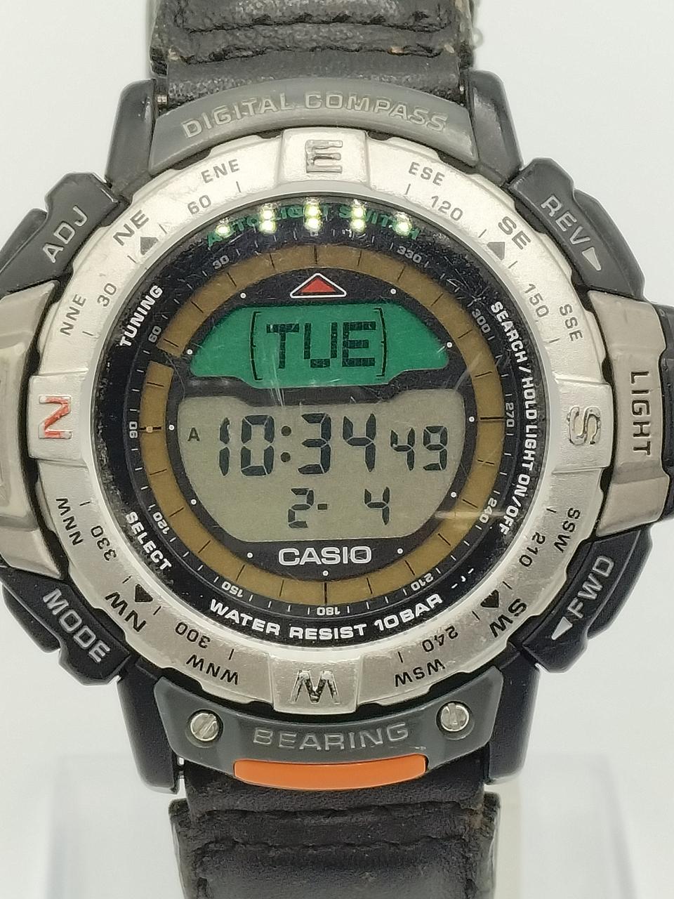 ガラス面キズあります。