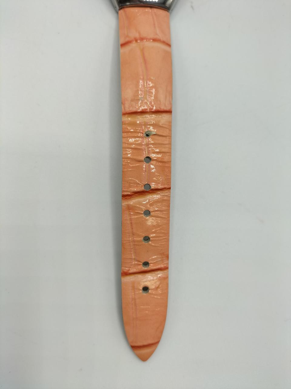 シワ、汚れあります