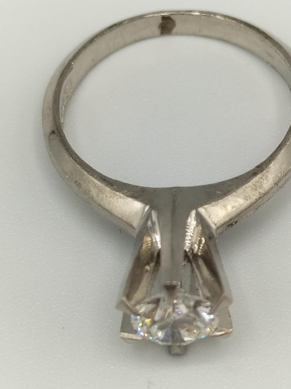 一部変色あります。