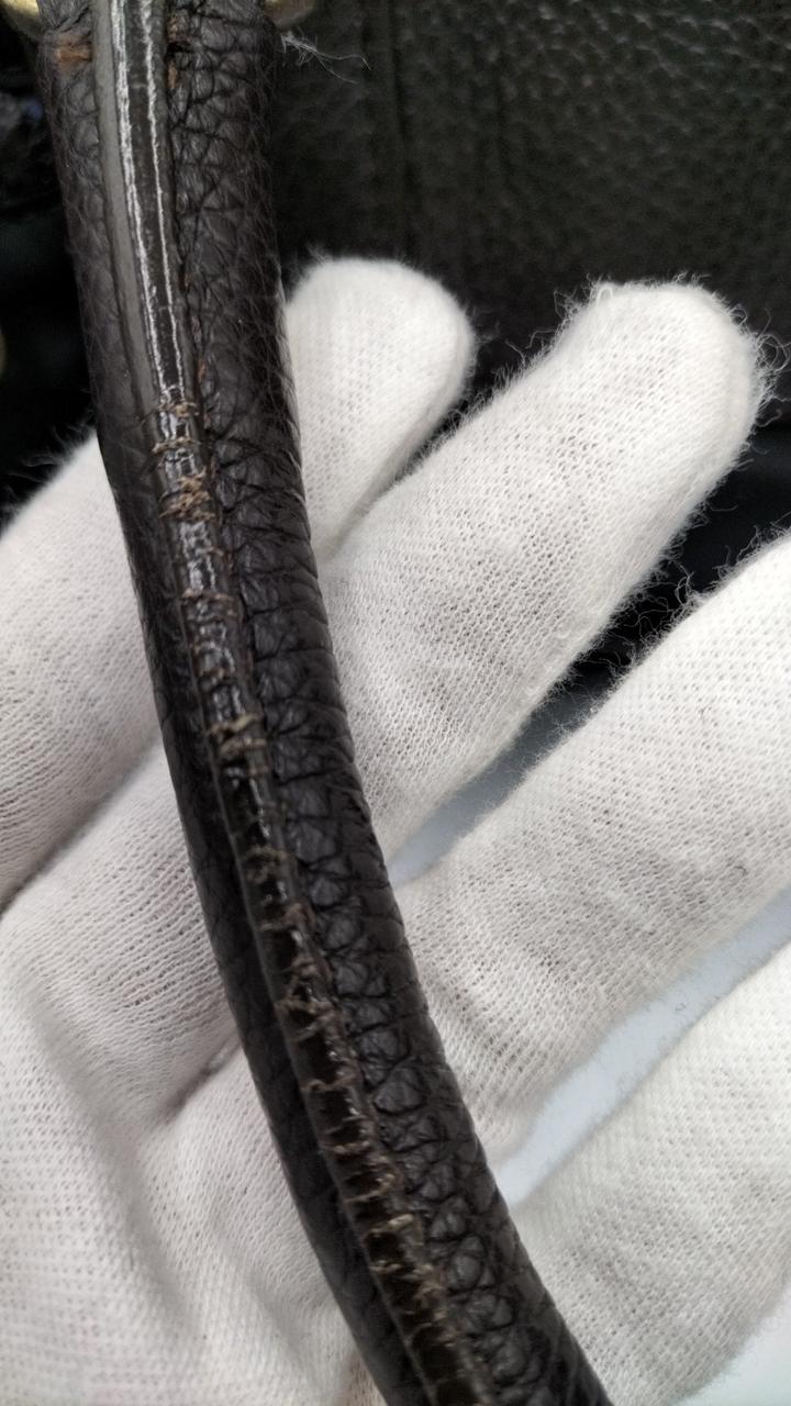 横にスレあります